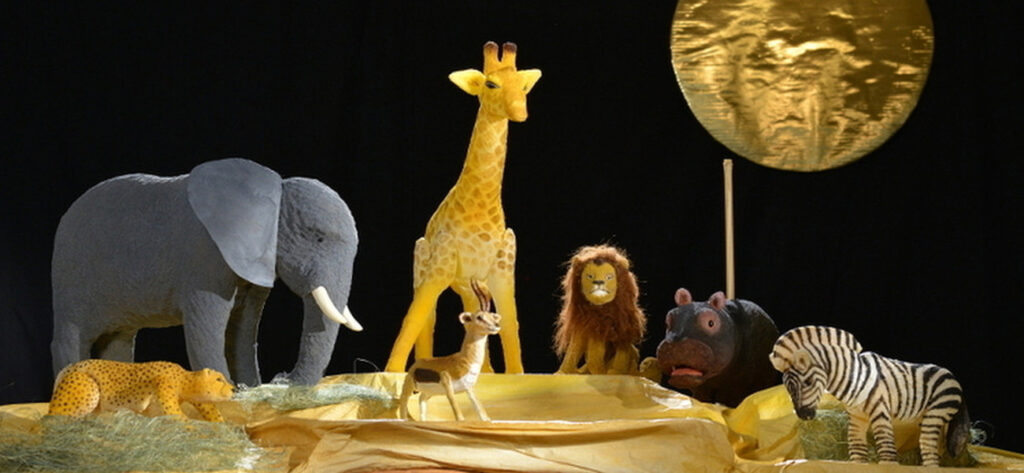 Kindertheater & Figurentheater für Kinder in der Schweiz – Das CHORA Theater begeistert mit Aufführungen, Schulprojekten und Kursen für Lehrpersonen.