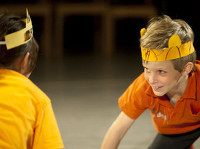 Figurentheater: Zwie Löwen im Kindertheater Das Spiel der Tiere